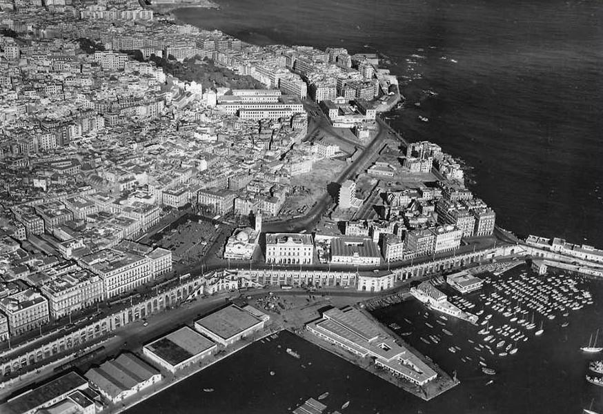 Vue aerienne sur Alger